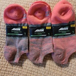 AVIA Seasonless Wool Cushion Zone No Show Socks Extended Size 8-12